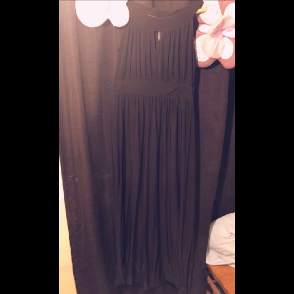 NIC & DOM dress